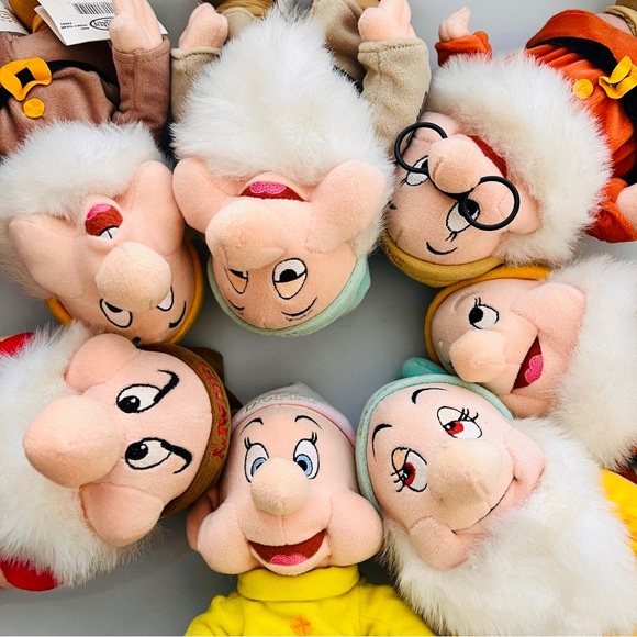 Disney Other - Disney’s Snow White and The Seven Dwarf’s